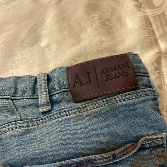Armani Men’s Distressed Jeans. J45 Regular. 34x34 - Picture 8 of 9